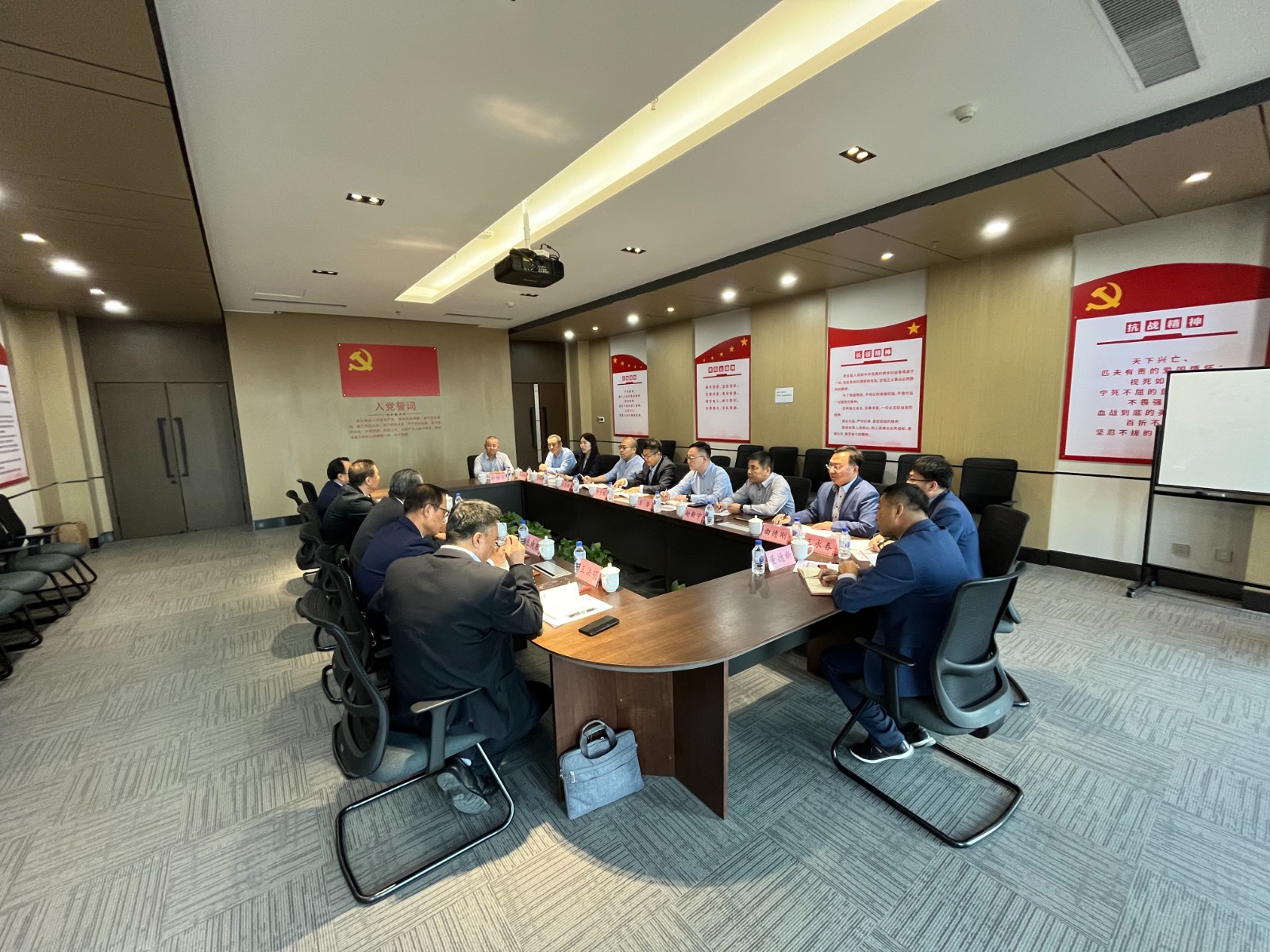 1698051660159475.jpg dde5234b3d9b5d877d2b272a4b93dc2.jpg